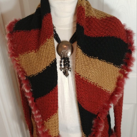 Bacci Brand Multi Color Sweater - Picture 2 of 8